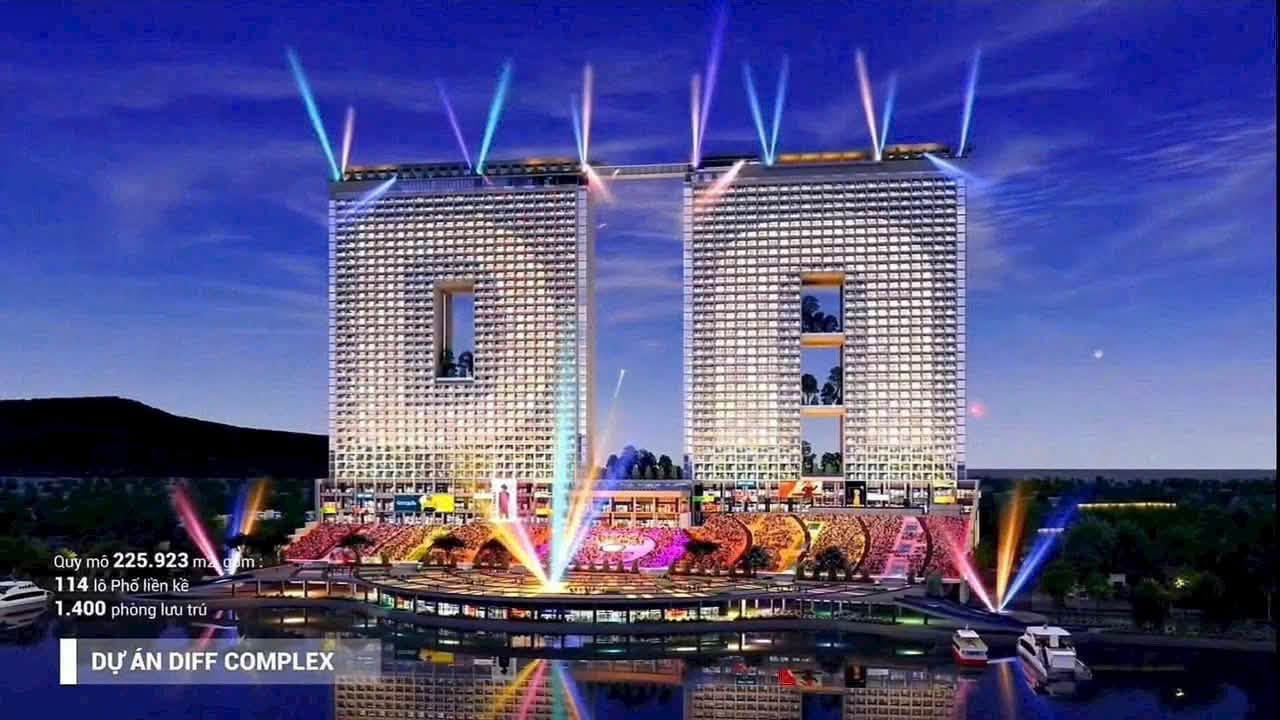 Phối cảnh Sun Galaxy Complex về đêm với khán đài pháo hoa, quy mô 225.923m2 sàn